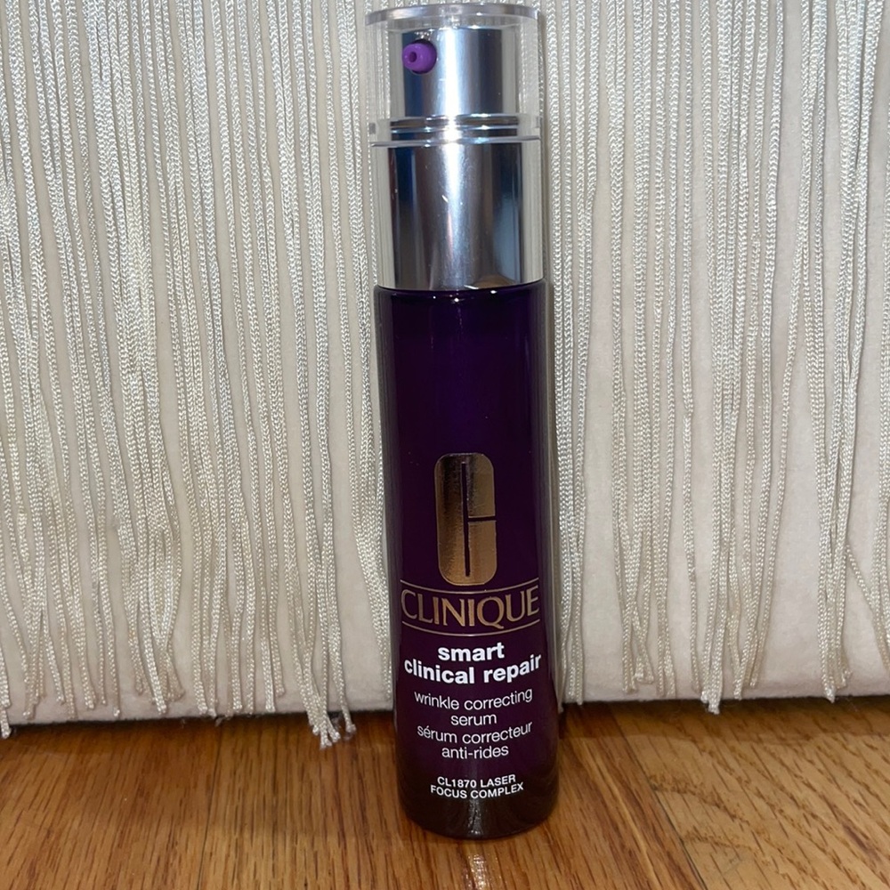 NEW CLINQUE  Smart Clinical Repair Serum wrinkle correcting  1 fl oz